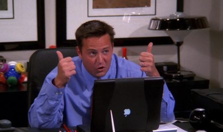 Apple Powerbook Laptop Used by Matthew Perry (Chandler Bing) in Friends Season 8 Episode 5 “The One with Rachel