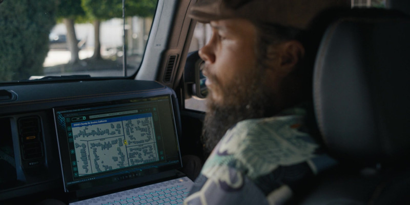 Dell Alienware Laptop in Ballard S01E07 “Fork in the Road” (2025)