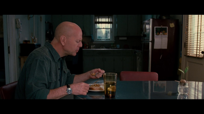 IWC Schaffhausen Pilot’s Watch Mark XVI Automatic Men’s Watch of Bruce Willis as Frank Moses in Red (2010)
