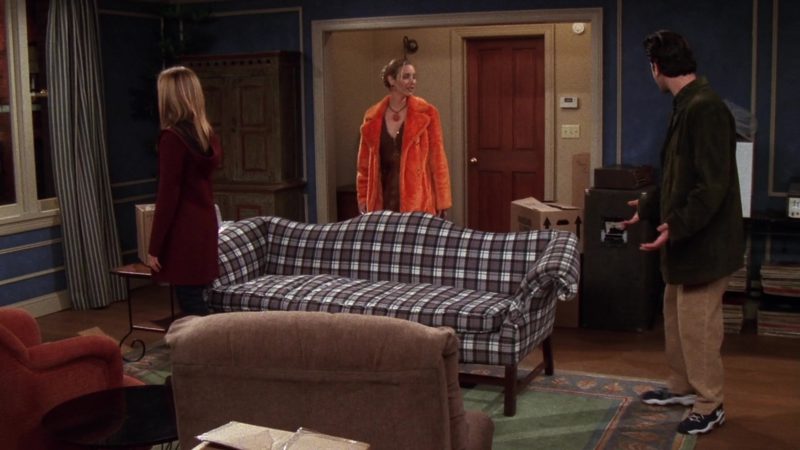 Nike Sneakers Worn by David Schwimmer (Ross Geller) in Friends Season 5 Episode 14 