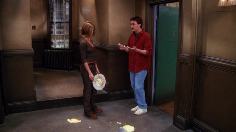 Nike White Shoes Worn by Matthew Perry (Chandler Bing) in Friends Season 7 Episode 11 