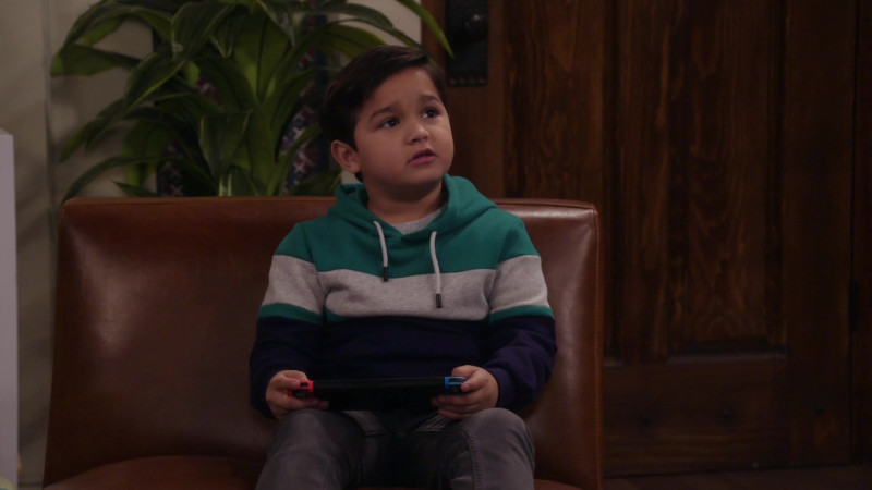 Nintendo Switch Handheld in Lopez vs Lopez S03E11 “Lopez vs Memories” (2025)