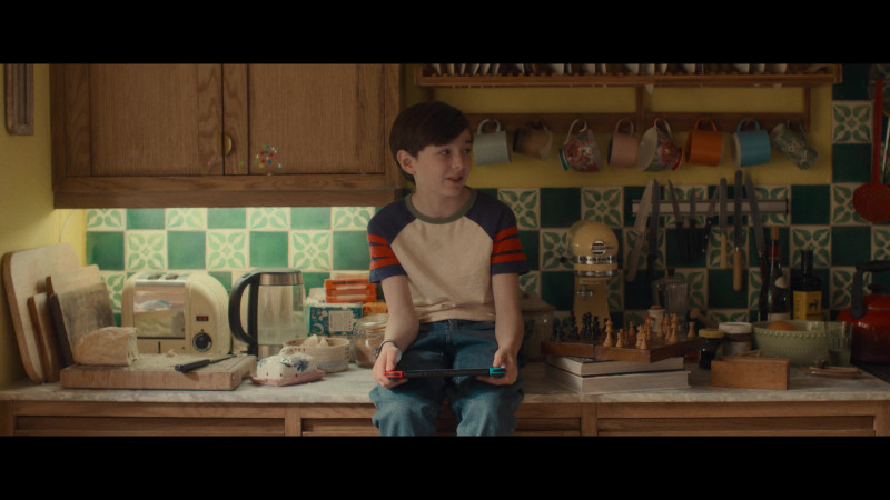 Nintendo Switch and KitchenAid Stand Mixer in Bridget Jones Mad About the Boy (2025)