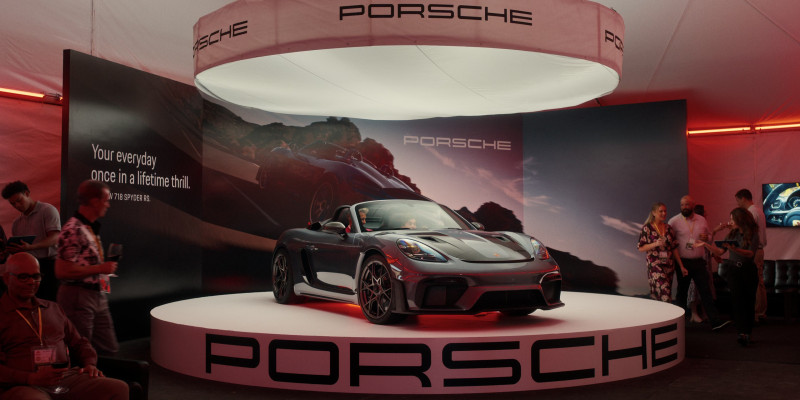 Porsche 718 Spuder RS Sports Car in Stick S01E09 “Showtime” (2025) 2