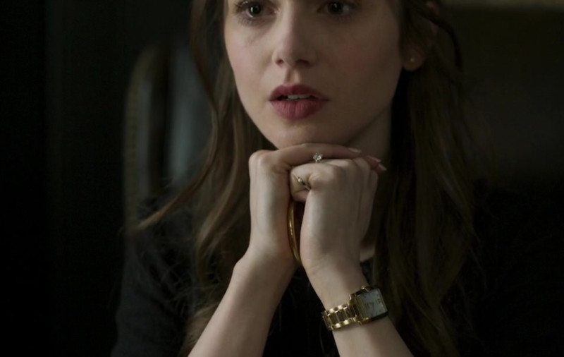 Seiko Solar Women’s Gold Watch of Lily Collins as Lauren Monroe in Inheritance (2020)