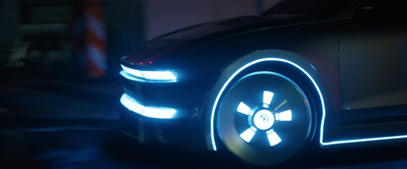 Electric Car in The Naked Gun (2025) – Screenshot 6