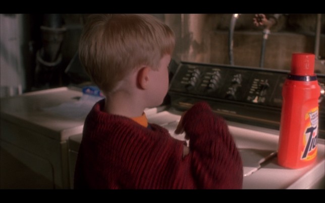 Tide Laundry Detergent and Frigidaire Washer Home Alone (1990)