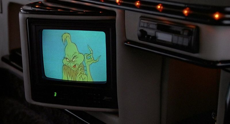 Zenith TV in Home Alone 2: Lost in New York (1992)