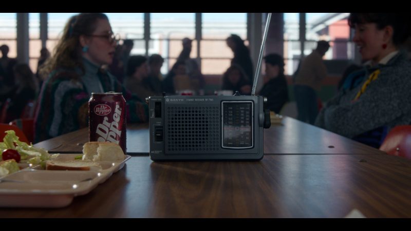 Dr Pepper in Stranger Things S05E01 