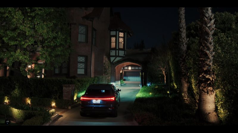 Audi Q6 e-tron Car in All’s Fair S01E08 “Oh, Jesus!” (2025)