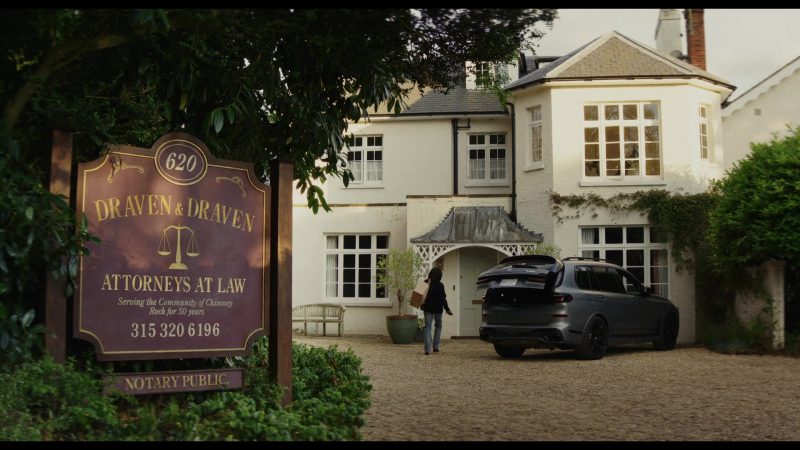 BMW X7 Car in Wake Up Dead Man – A Knives Out Mystery (2025)