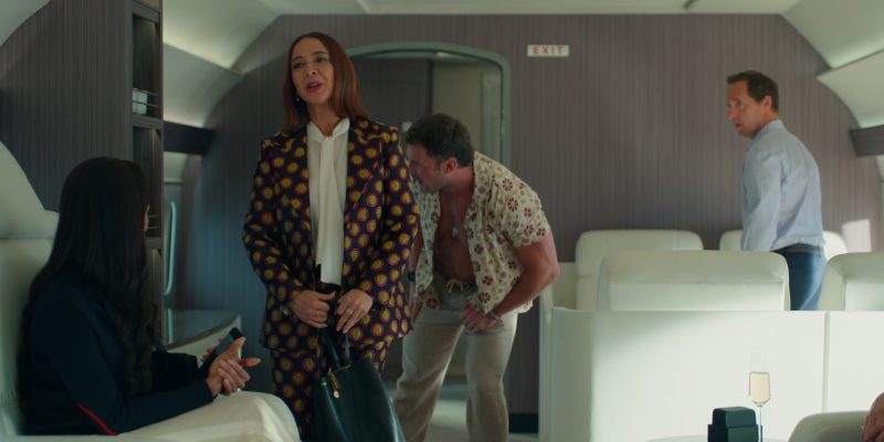 Chloé Spin tote bag in Loot S03E10 “Hail Mary Time” (2025)