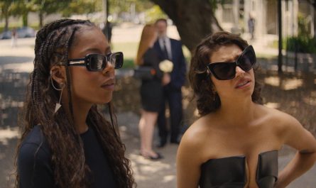 Linda Farrow Talita rectangle-frame sunglasses, Balenciaga Monaco cat-eye frame sunglasses in I Love LA S01E06 “Game Night” (2025)