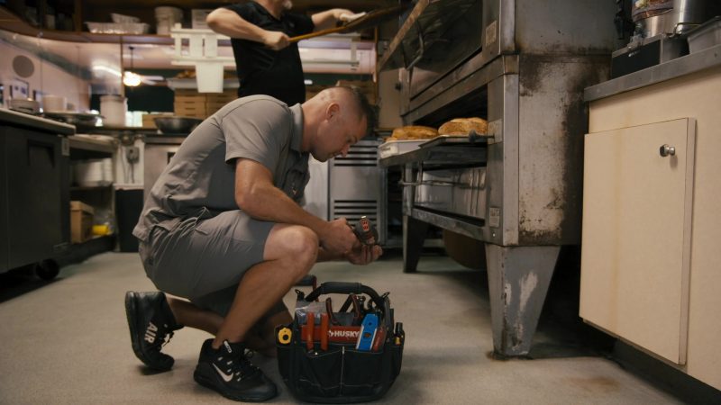 Nike Air Max shoes, Husky in Its Florida Man S02E02 