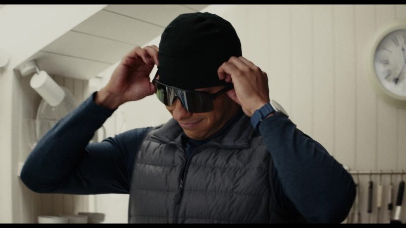 Oakley Sunglasses in Wake Up Dead Man – A Knives Out Mystery (2025)
