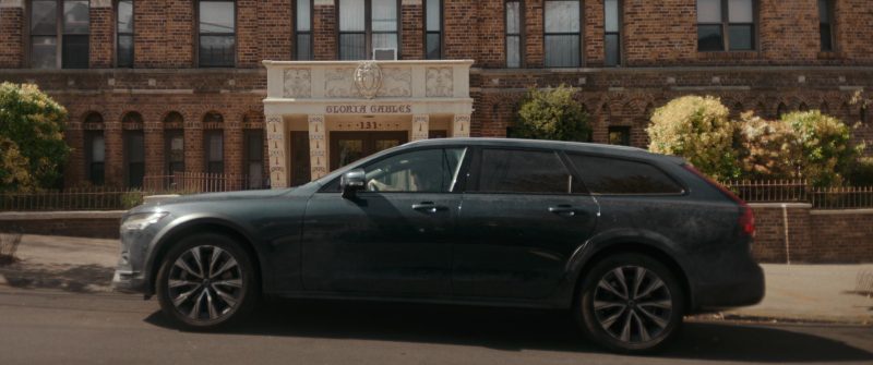 Volvo V90 Cross Country wagon in The Family McMullen (2025)